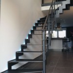 Escalier métallique droit
